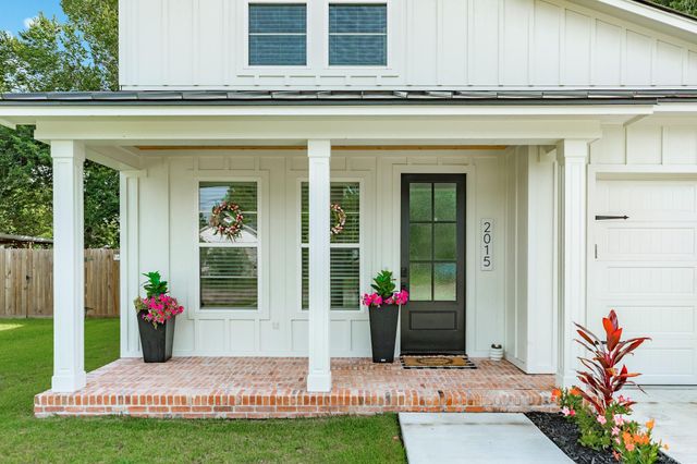 2015 Main Street, Danbury, TX 77534