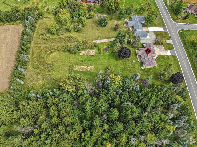 W7610 GRANDVIEW ROAD, Hortonville, WI 54944