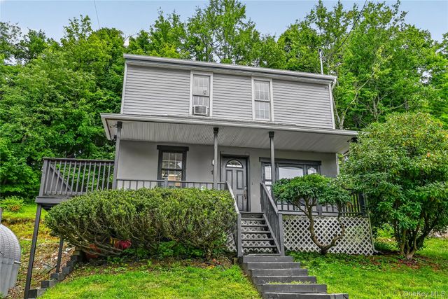 17 Underhill Trail, Monroe, NY 10950