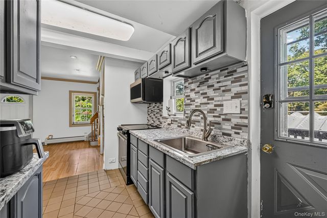 17 Underhill Trail, Monroe, NY 10950