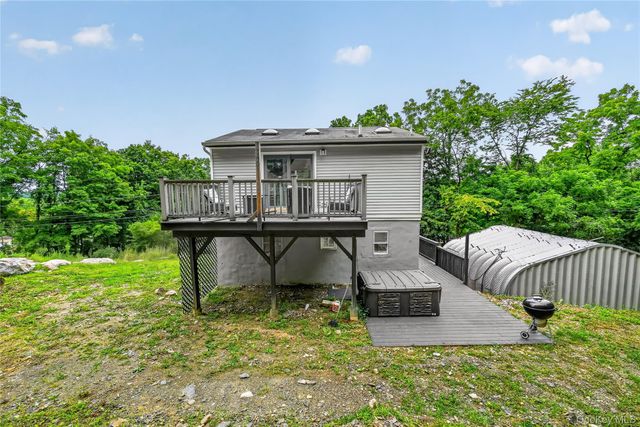 17 Underhill Trail, Monroe, NY 10950