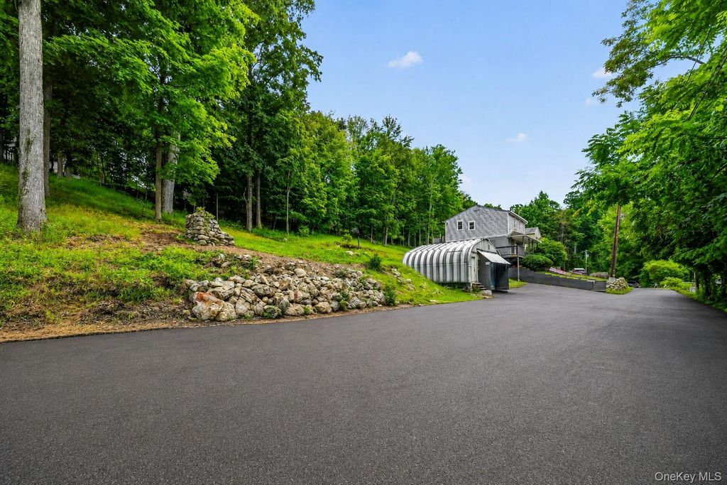 17 Underhill Trail, Monroe, NY 10950 — exterior