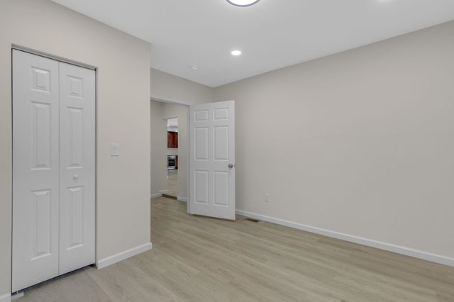 9 Hampton Street, Ware Shoals, SC 29692