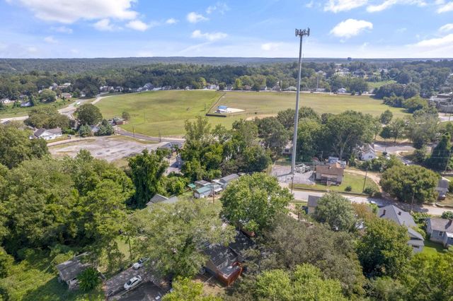 9 Hampton Street, Ware Shoals, SC 29692