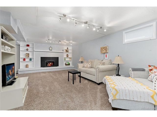 5095 S Osceola St, Littleton, CO 80123