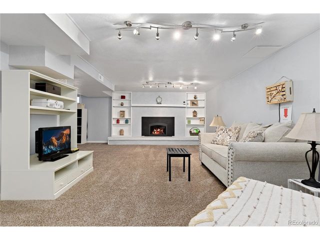 5095 S Osceola St, Littleton, CO 80123