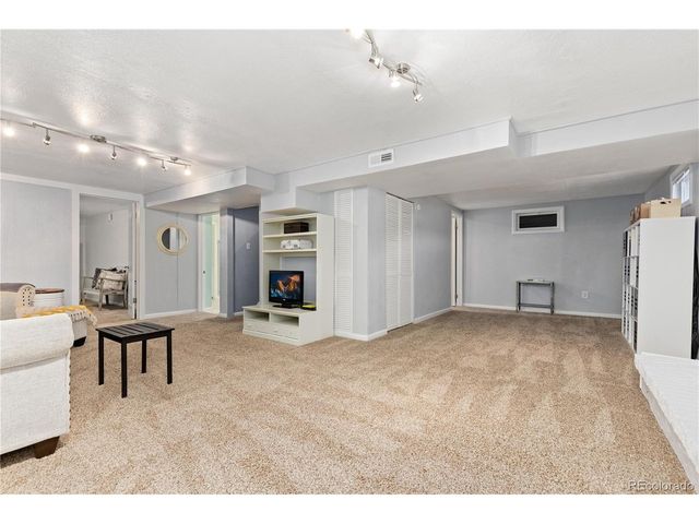 5095 S Osceola St, Littleton, CO 80123