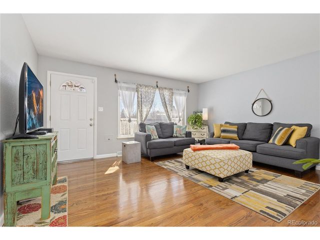 5095 S Osceola St, Littleton, CO 80123