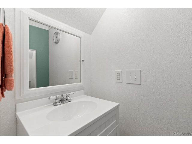 5095 S Osceola St, Littleton, CO 80123