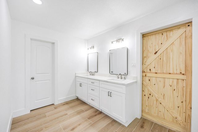 1214 Main Street, Alvin, TX 77511