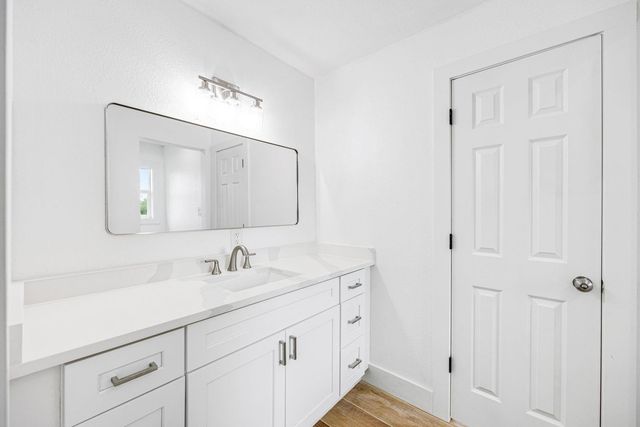 1214 Main Street, Alvin, TX 77511