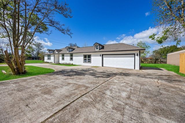 1214 Main Street, Alvin, TX 77511