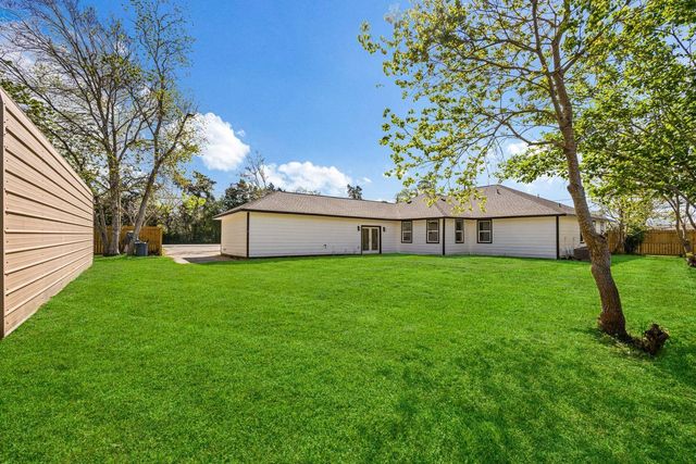 1214 Main Street, Alvin, TX 77511