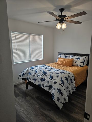 3182 Cross Creek Circle, Grand Prairie, TX 75052
