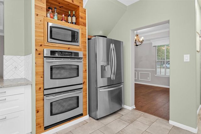 6010 Charrington Drive, Spring, TX 77389