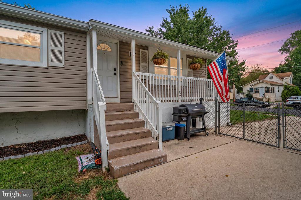 39 WILSON RD, PINE HILL, NJ 08021 — exterior