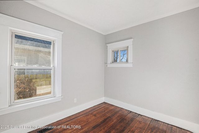 1919 N East Street, Lansing, MI 48906