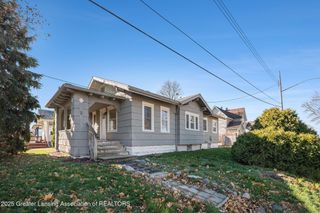 1919 N East Street, Lansing, MI 48906
