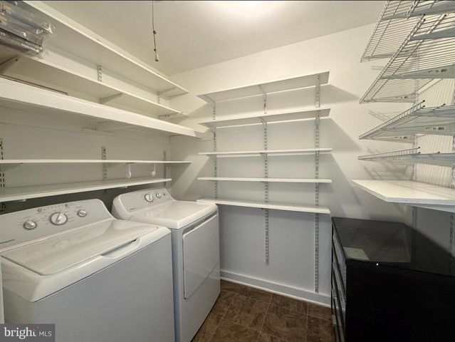 1105 YARDLEY CMNS, Yardley, PA 19067