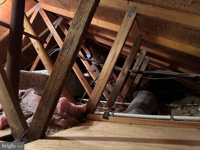 1105 YARDLEY CMNS, Yardley, PA 19067