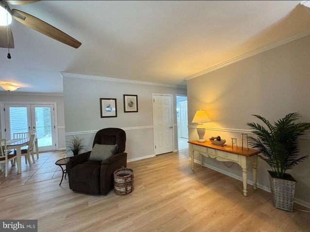 1105 YARDLEY CMNS, Yardley, PA 19067