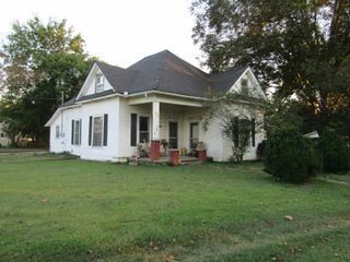 502 S Main St, Cornersville, TN 37047