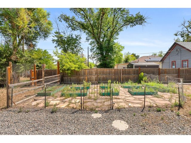1423 11th St, Greeley, CO 80631