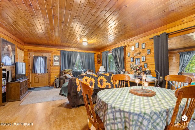 20297 W Lakes Boulevard, Big Lake, AK 99652