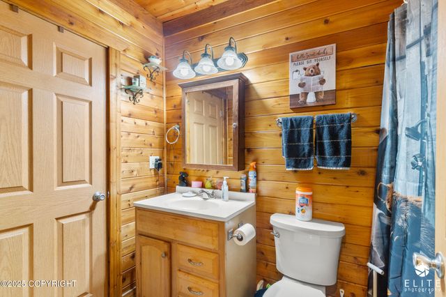 20297 W Lakes Boulevard, Big Lake, AK 99652