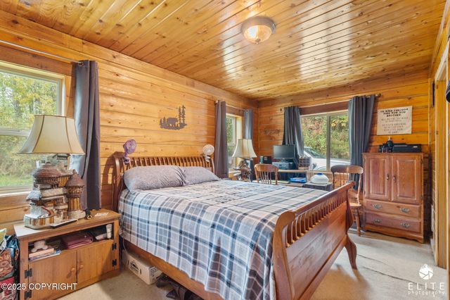 20297 W Lakes Boulevard, Big Lake, AK 99652