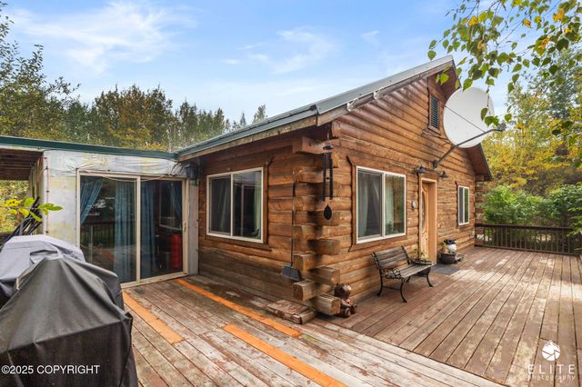 20297 W Lakes Boulevard, Big Lake, AK 99652