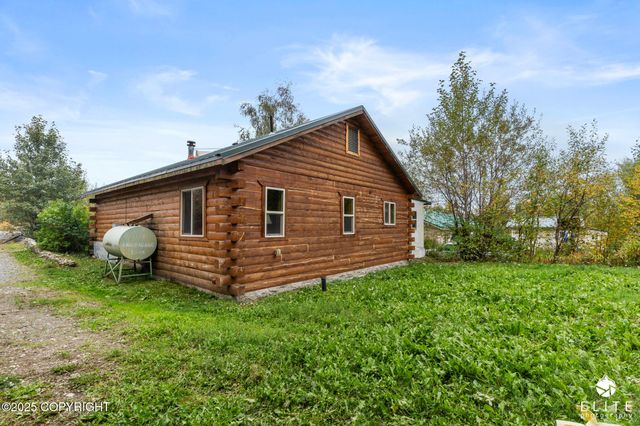 20297 W Lakes Boulevard, Big Lake, AK 99652