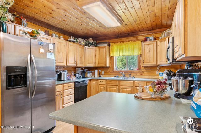 20297 W Lakes Boulevard, Big Lake, AK 99652