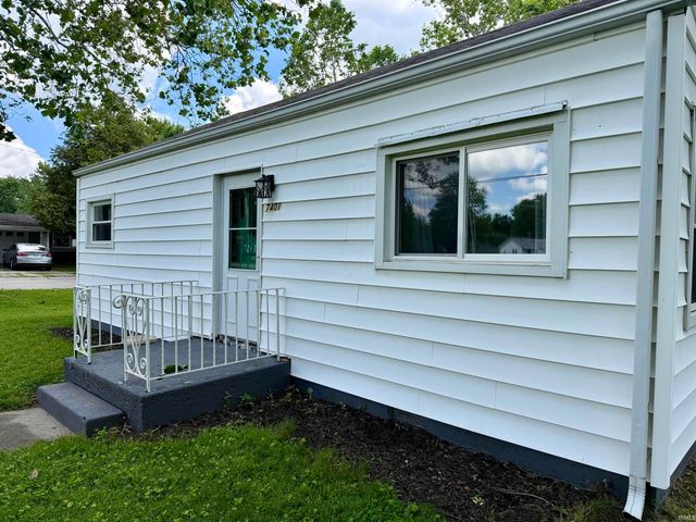 7401 Bluffton Road, Fort Wayne, IN 46809