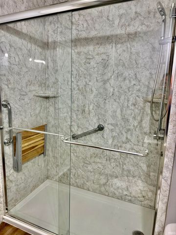 7401 Bluffton Road, Fort Wayne, IN 46809