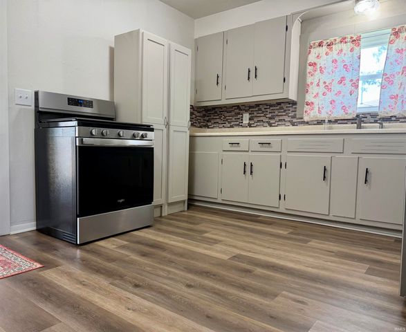 7401 Bluffton Road, Fort Wayne, IN 46809