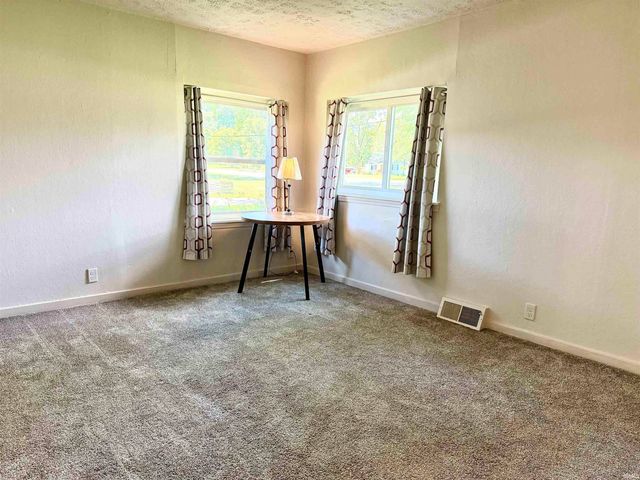 7401 Bluffton Road, Fort Wayne, IN 46809