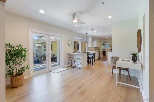 3544 Gardenia, Long Beach, CA 90807