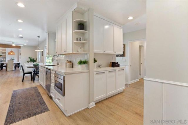 3544 Gardenia, Long Beach, CA 90807