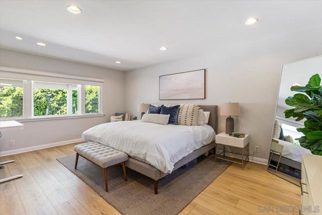 3544 Gardenia, Long Beach, CA 90807