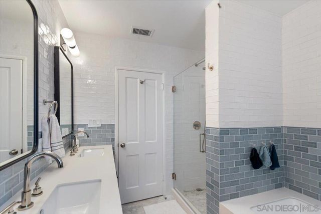 3544 Gardenia, Long Beach, CA 90807