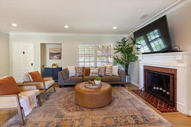 3544 Gardenia, Long Beach, CA 90807