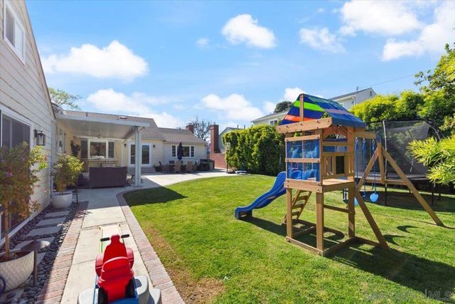 3544 Gardenia, Long Beach, CA 90807