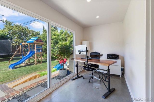 3544 Gardenia, Long Beach, CA 90807