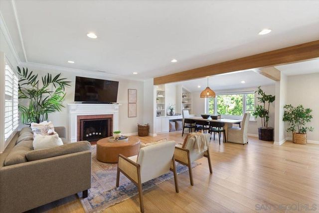 3544 Gardenia, Long Beach, CA 90807