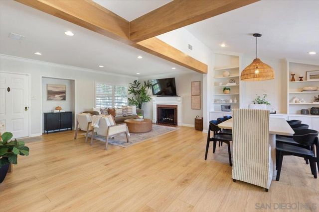 3544 Gardenia, Long Beach, CA 90807