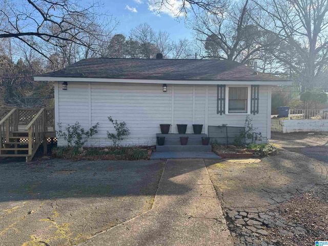 106 LAIRD AVENUE, Hueytown, AL 35023