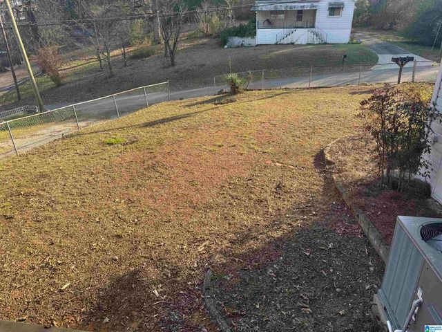 106 LAIRD AVENUE, Hueytown, AL 35023