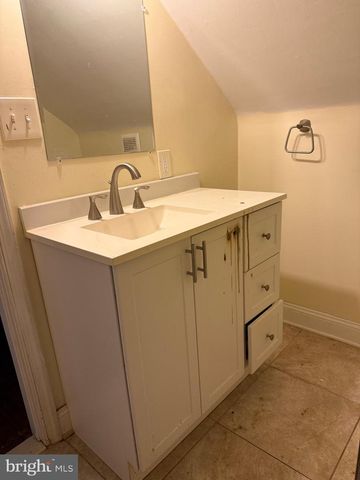 1010 CRAWFORD DR, Rockville, MD 20851