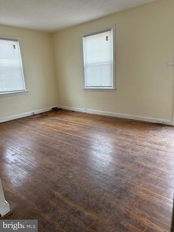 1010 CRAWFORD DR, Rockville, MD 20851